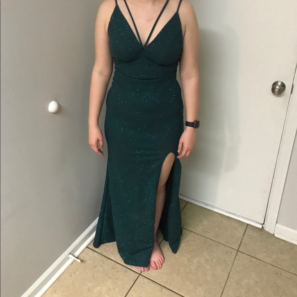 Emerald green prom dress